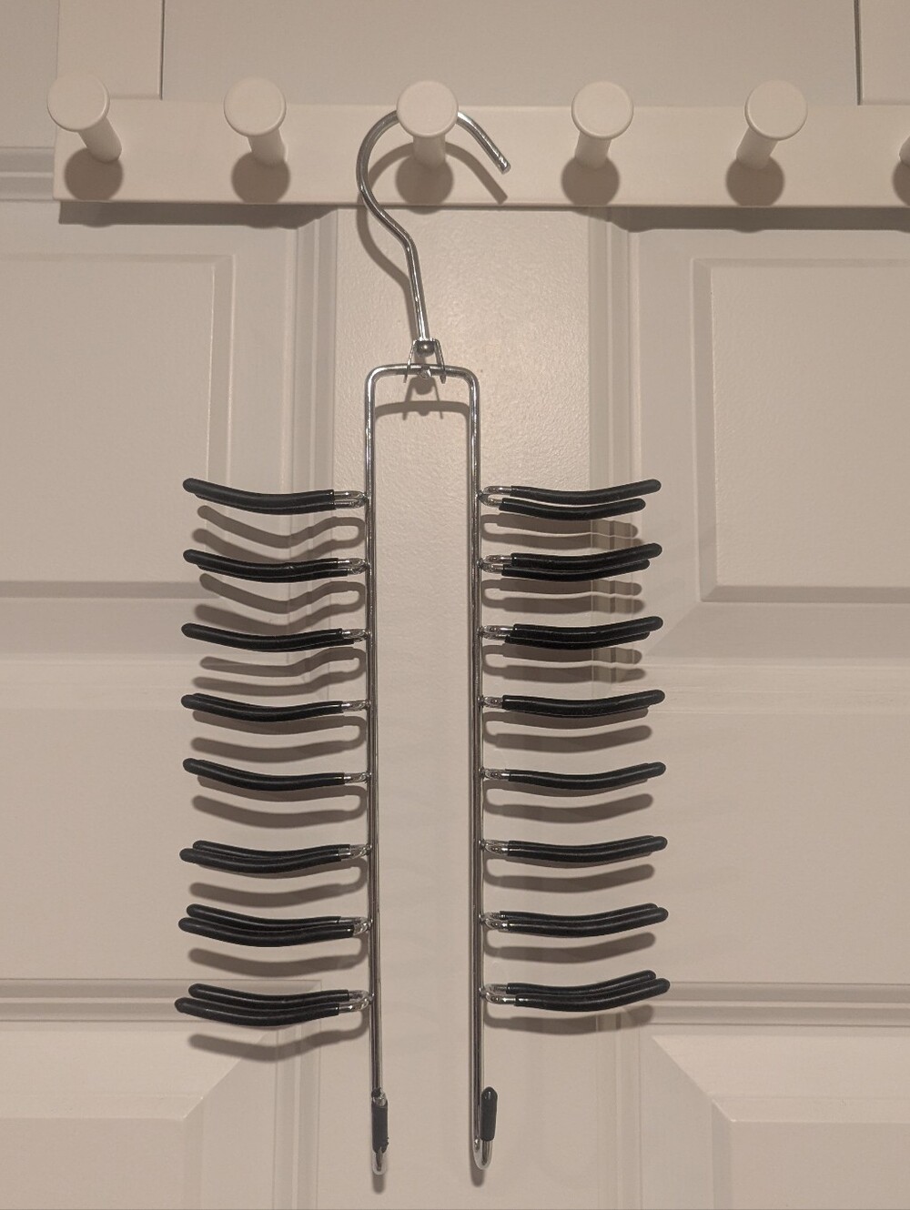 Hanging Tie Holder